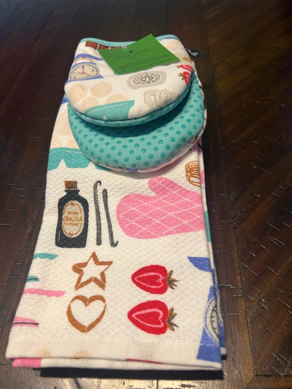 Kate Spade NY Colorful Baking Kitchen Towels and Oven Mitts Set